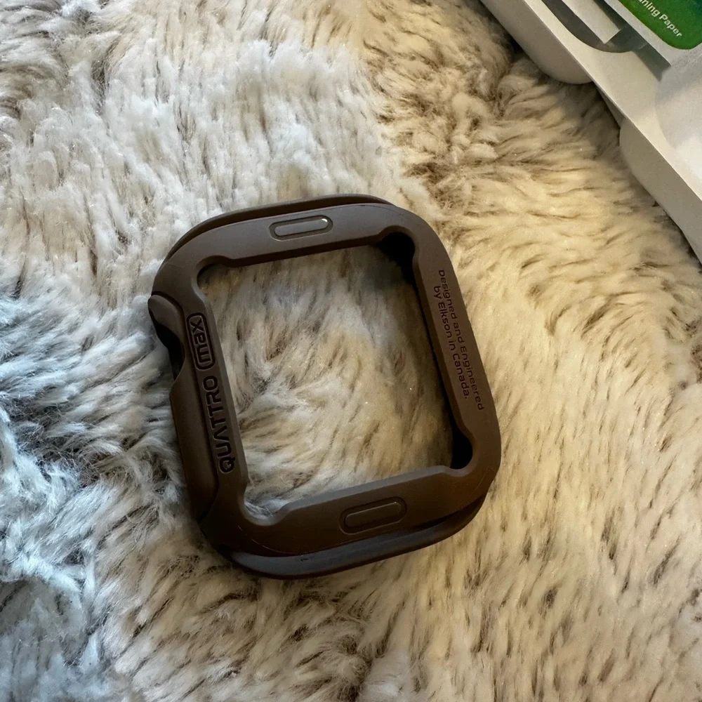 NWT elkson bumper Apple Watch case. Band not included. 49mm